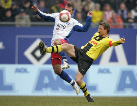 手下踢球 手下踢球